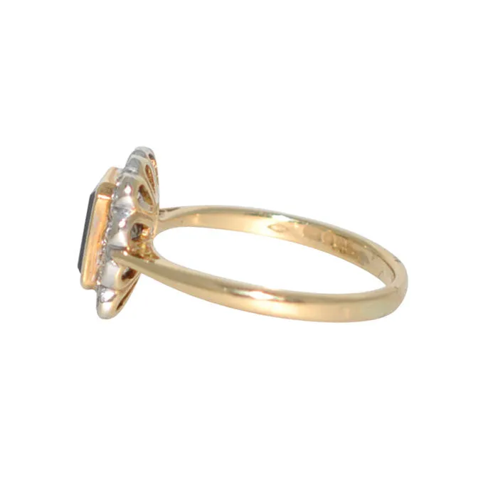 18ct Sapphire & Diamond Ring