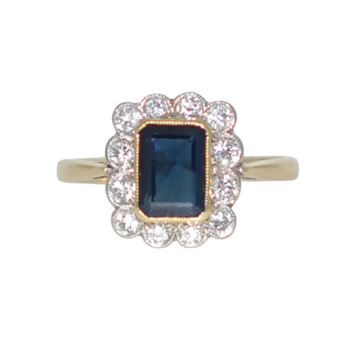 18ct Sapphire & Diamond Ring