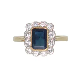 18ct Sapphire & Diamond Ring
