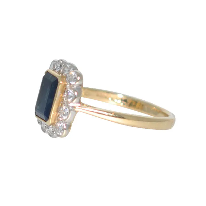 18ct Sapphire & Diamond Ring