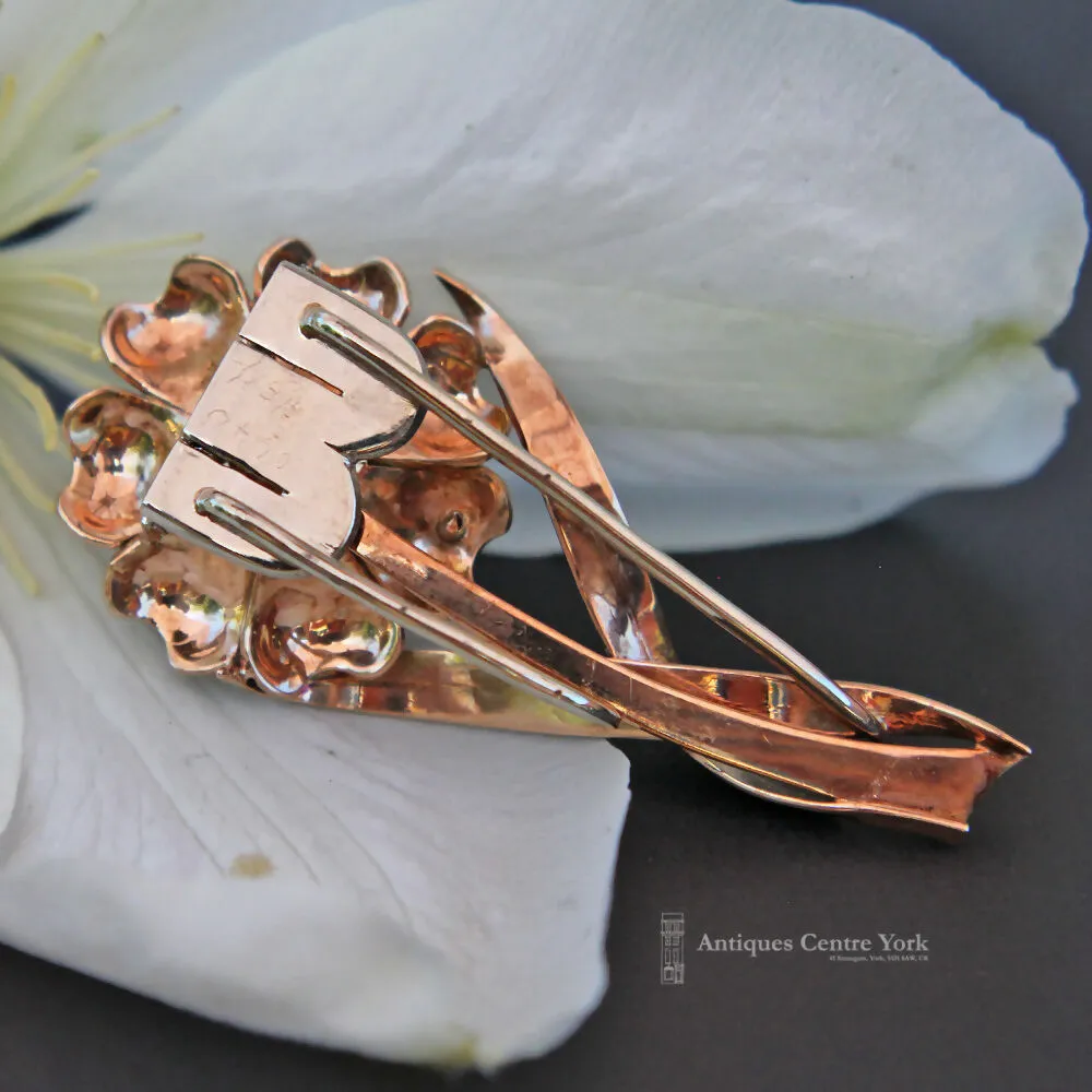 1940's 9ct Sapphire Flower Brooch