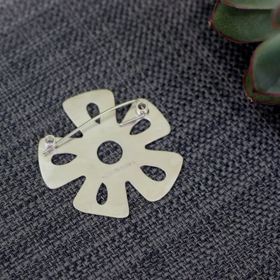 Daisy Brooch