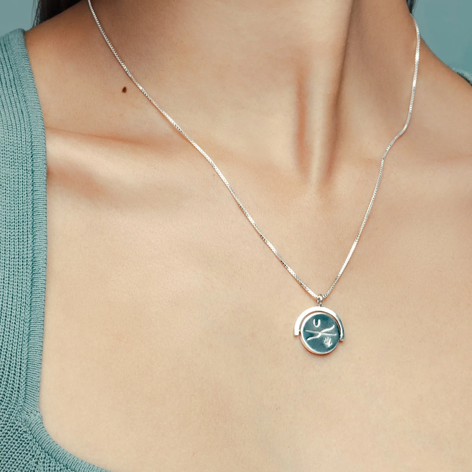 ELEMENTAL MEDALLION NECKLACE