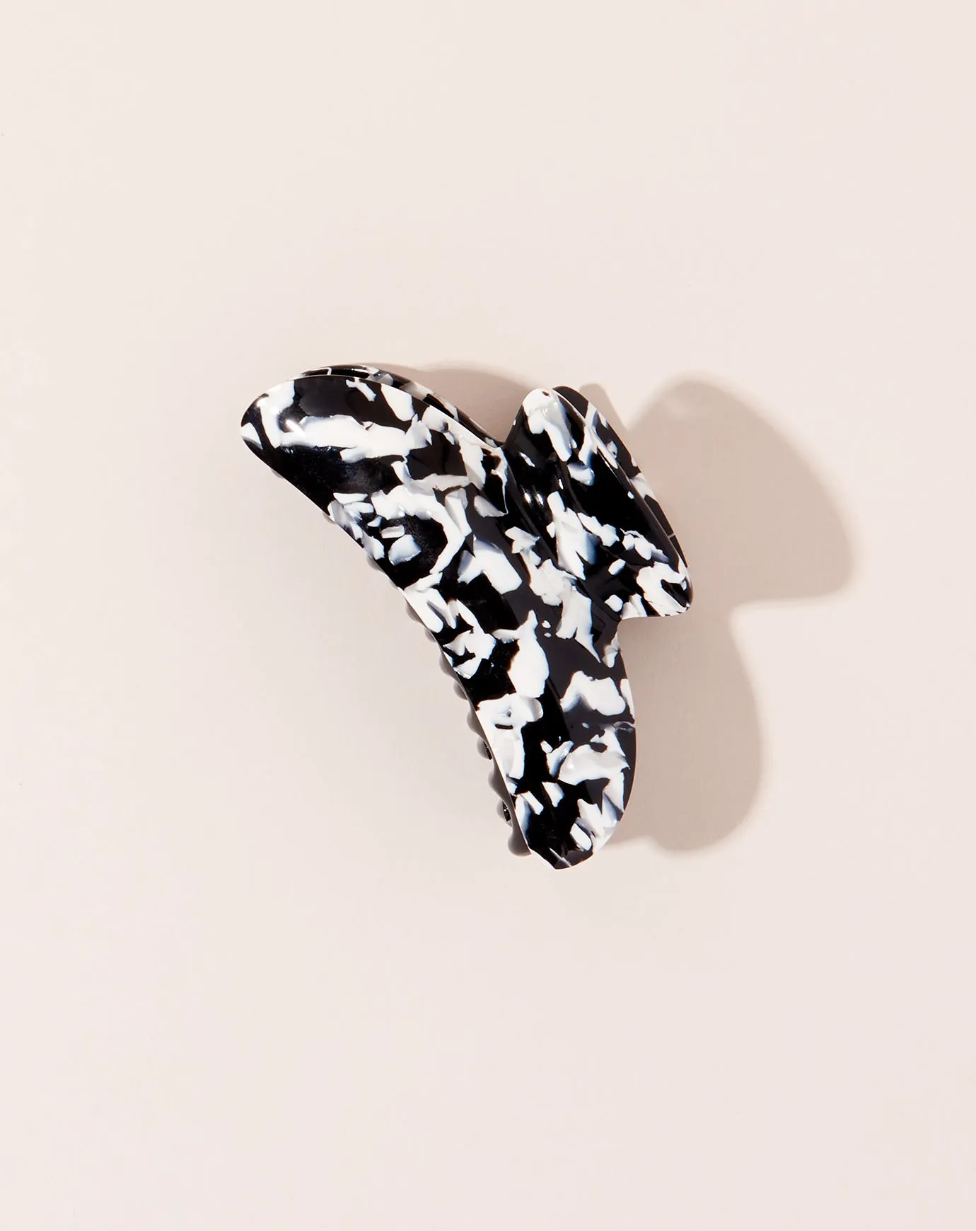 Grande Heirloom Claw in Noir