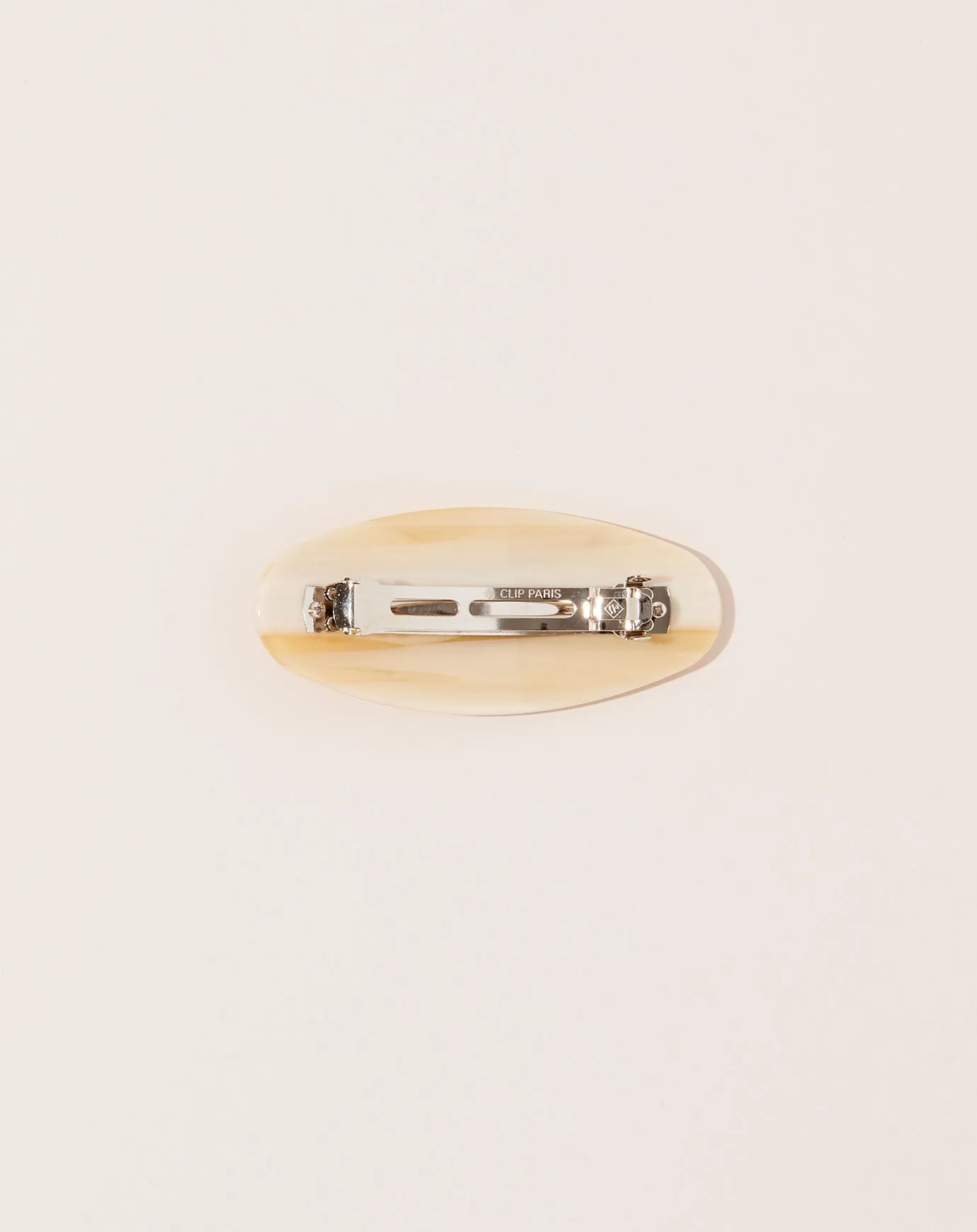 Jumbo Oval Clip in Alabaster