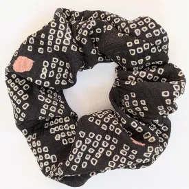 Shibori Silk Scrunchie - black and white